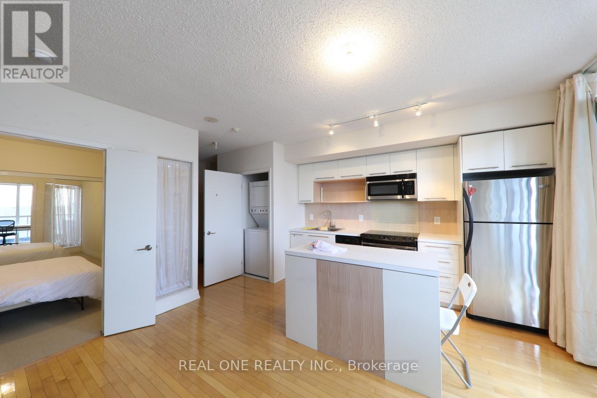 2310 - 25 Carlton Street, Toronto, Ontario  M5B 1L4 - Photo 4 - C12685054