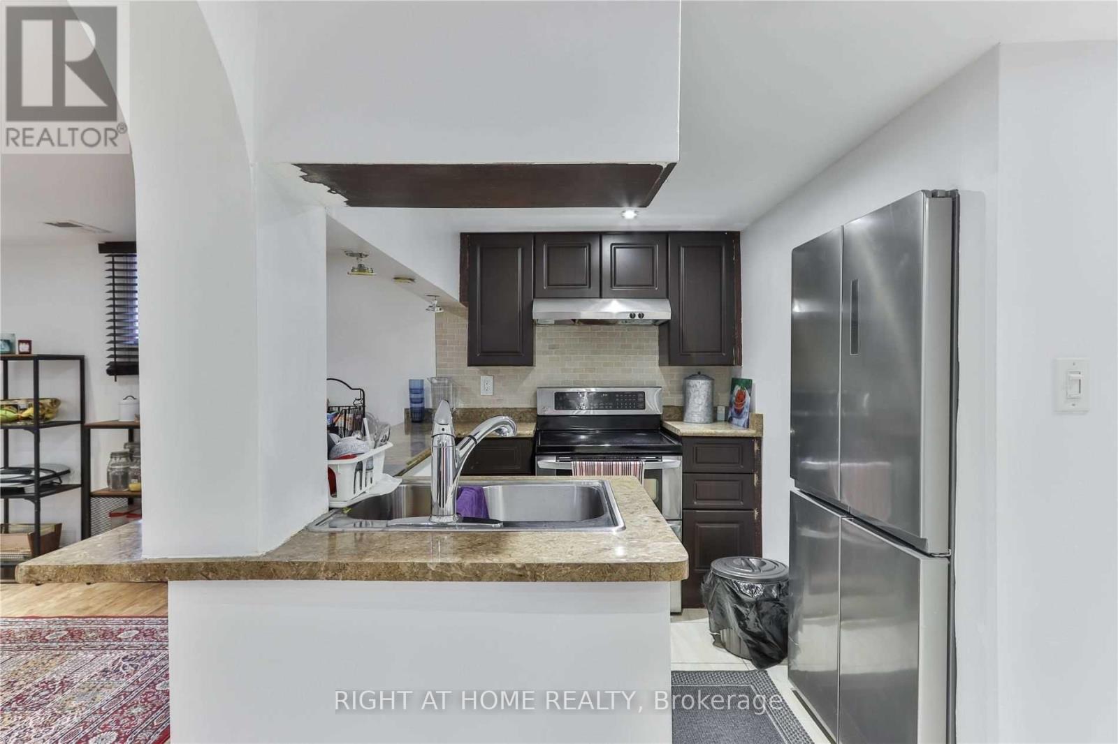 Lower - 100 Ellington Drive, Toronto, Ontario  M1R 3Y1 - Photo 9 - E12685072