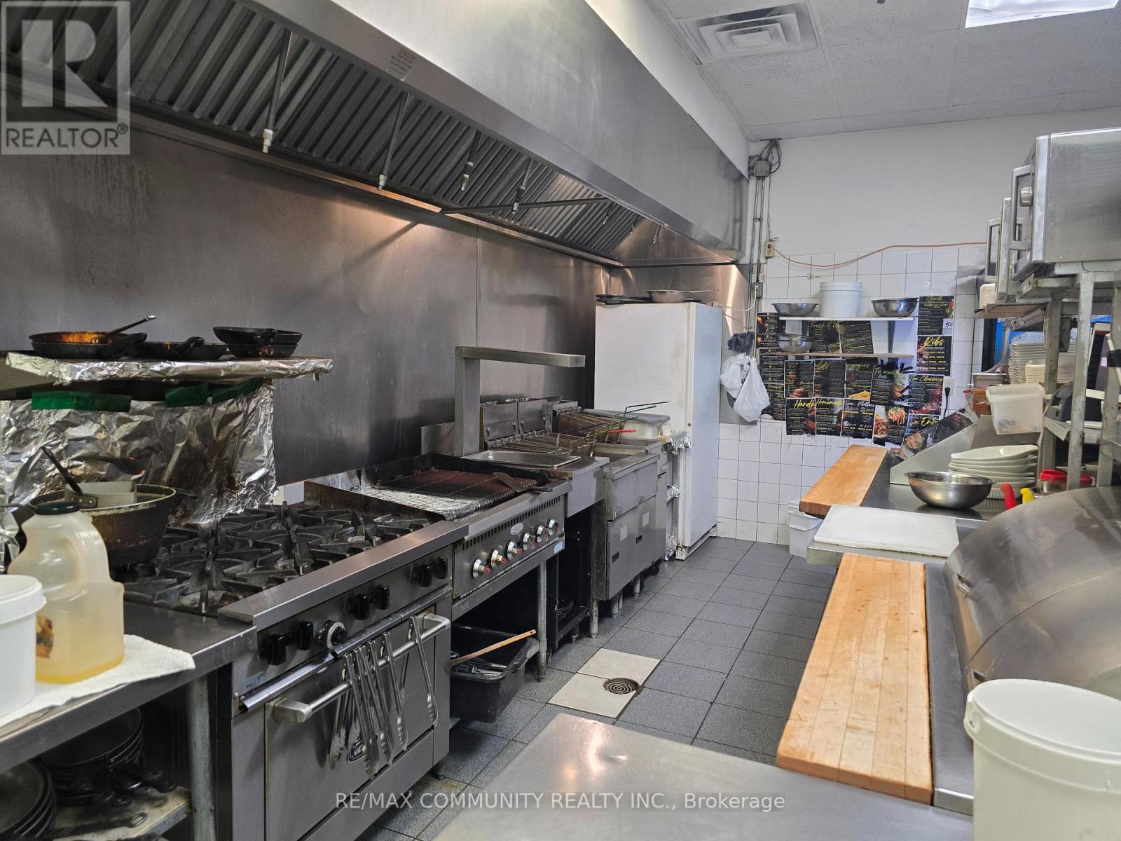 101 - 1091 Gorham Street, Newmarket, Ontario  L3Y 8X7 - Photo 5 - N12685042