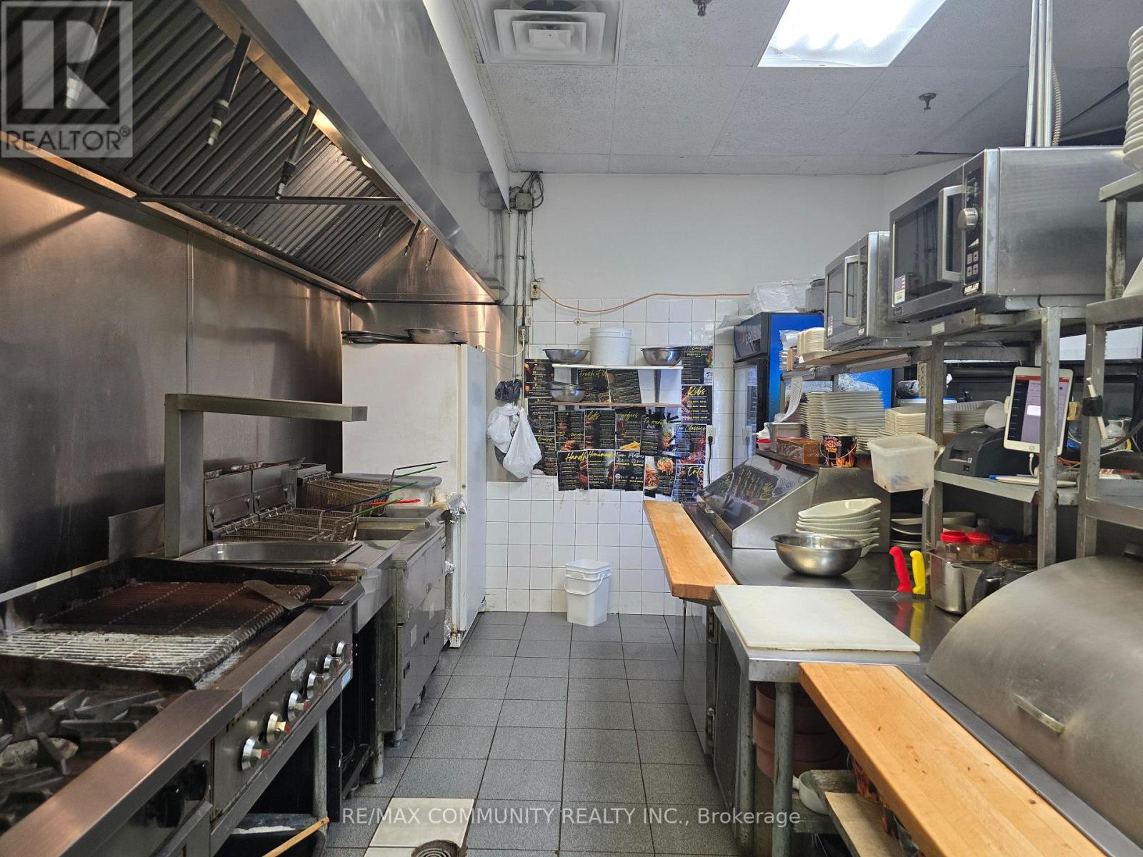 101 - 1091 Gorham Street, Newmarket, Ontario  L3Y 8X7 - Photo 6 - N12685042