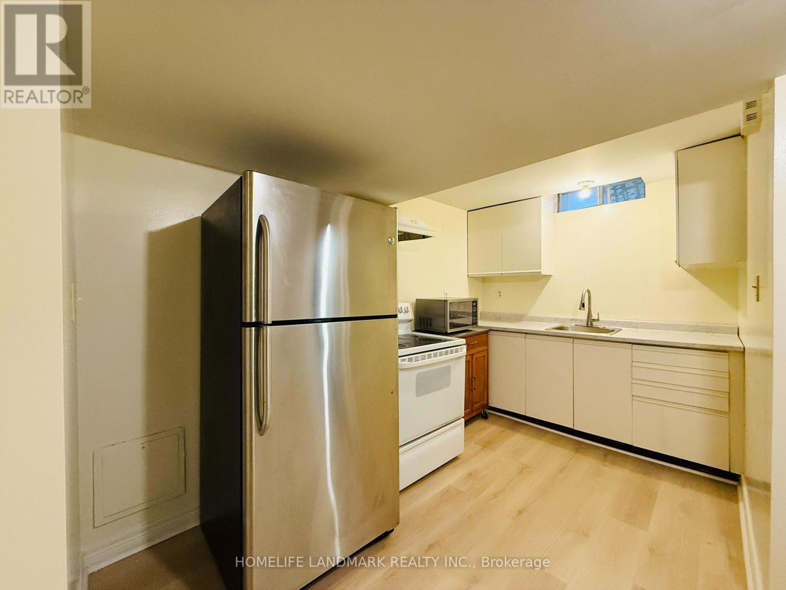 Basement - 90 Nightstar Drive, Richmond Hill, Ontario  L4C 8H3 - Photo 6 - N12685048