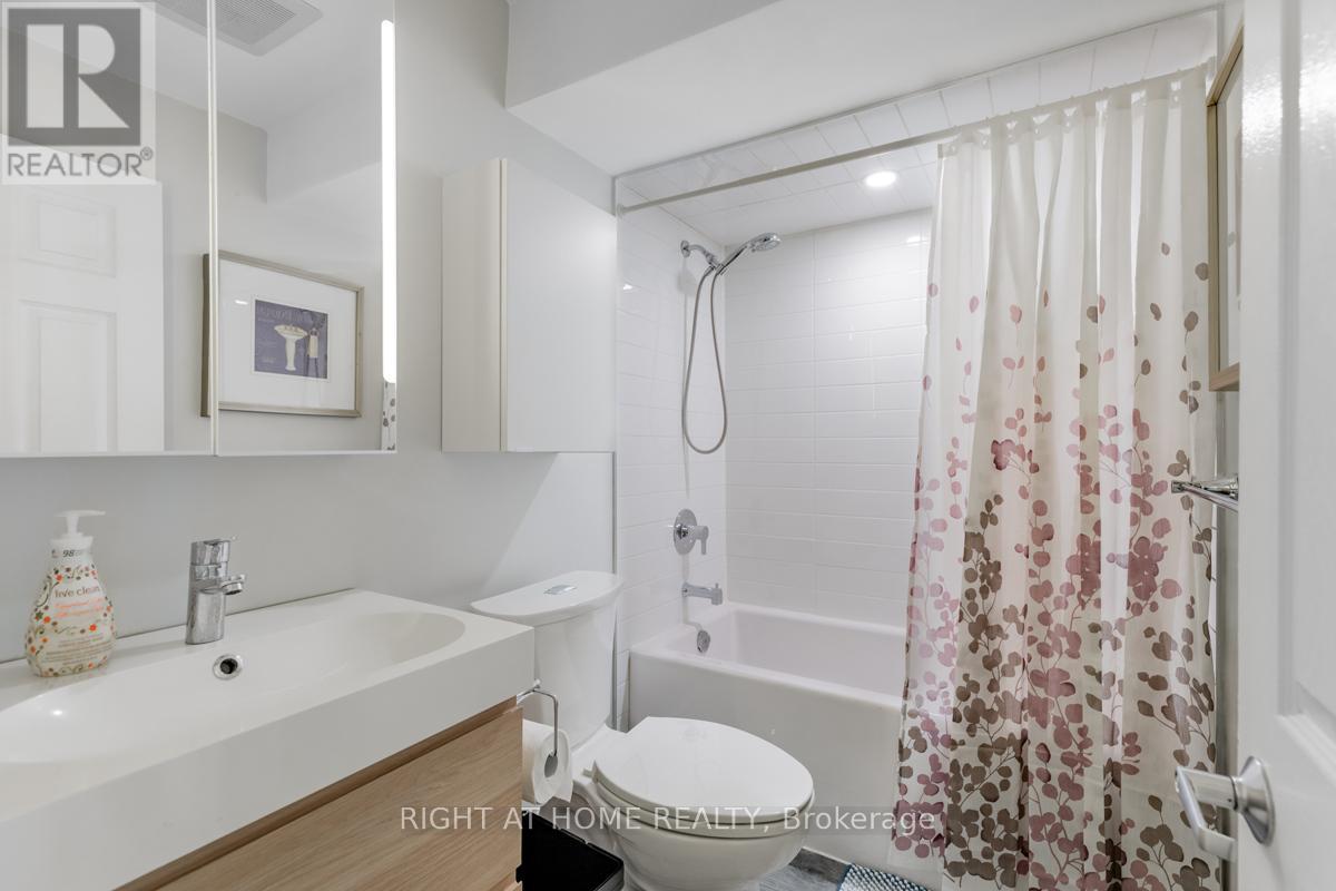 213 Kayla Crescent, Vaughan, Ontario  L6A 3P3 - Photo 19 - N12685070