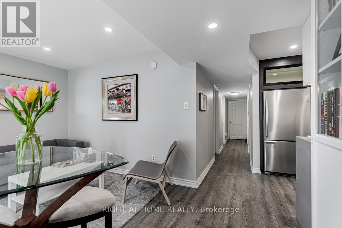 213 Kayla Crescent, Vaughan, Ontario  L6A 3P3 - Photo 5 - N12685070