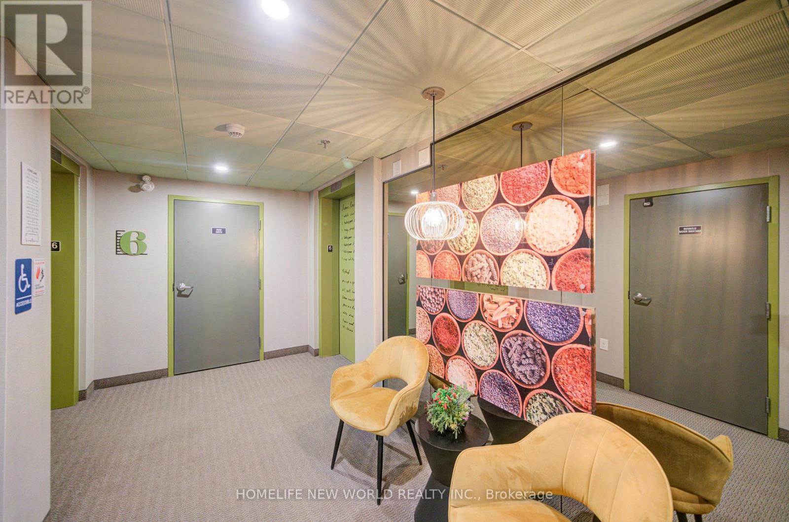 603 - 5 Chef Lane, Barrie, Ontario  L9J 0J8 - Photo 3 - S12685030