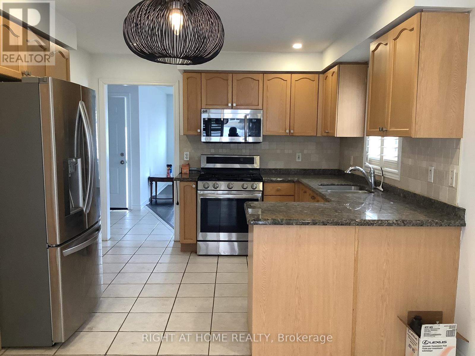 41 BLOOM CRESCENT, Barrie, Ontario