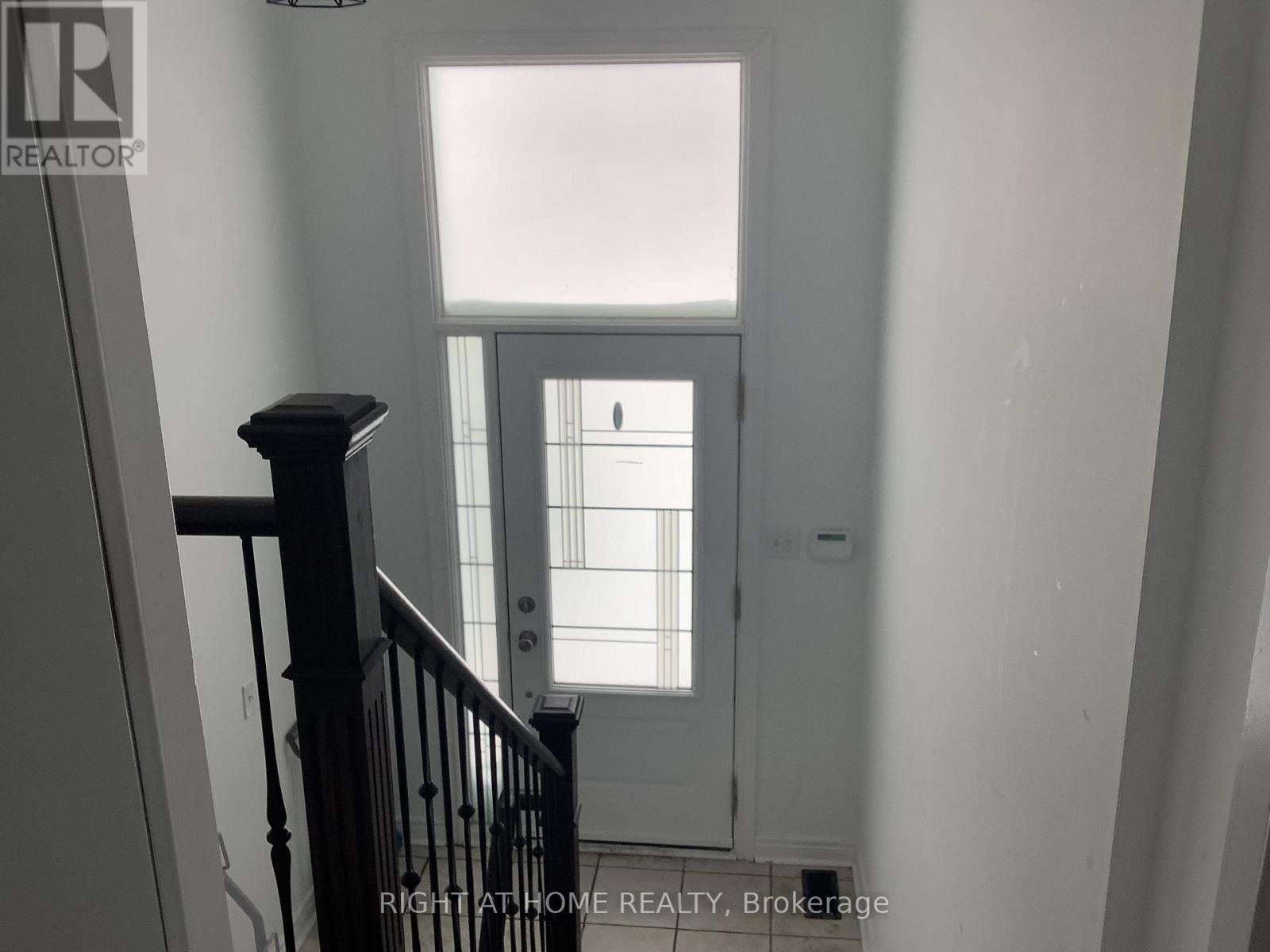 41 Bloom Crescent, Barrie, Ontario  L4N 0S8 - Photo 15 - S12685034