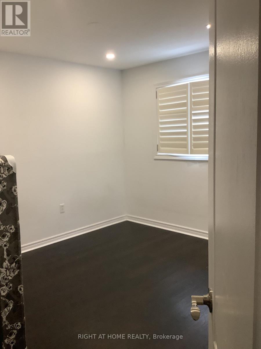 41 Bloom Crescent, Barrie, Ontario  L4N 0S8 - Photo 18 - S12685034