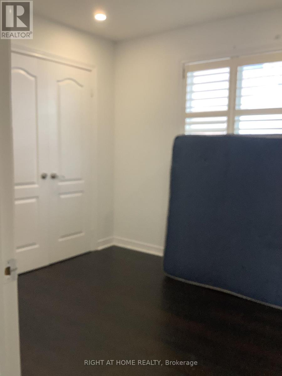 41 Bloom Crescent, Barrie, Ontario  L4N 0S8 - Photo 8 - S12685034