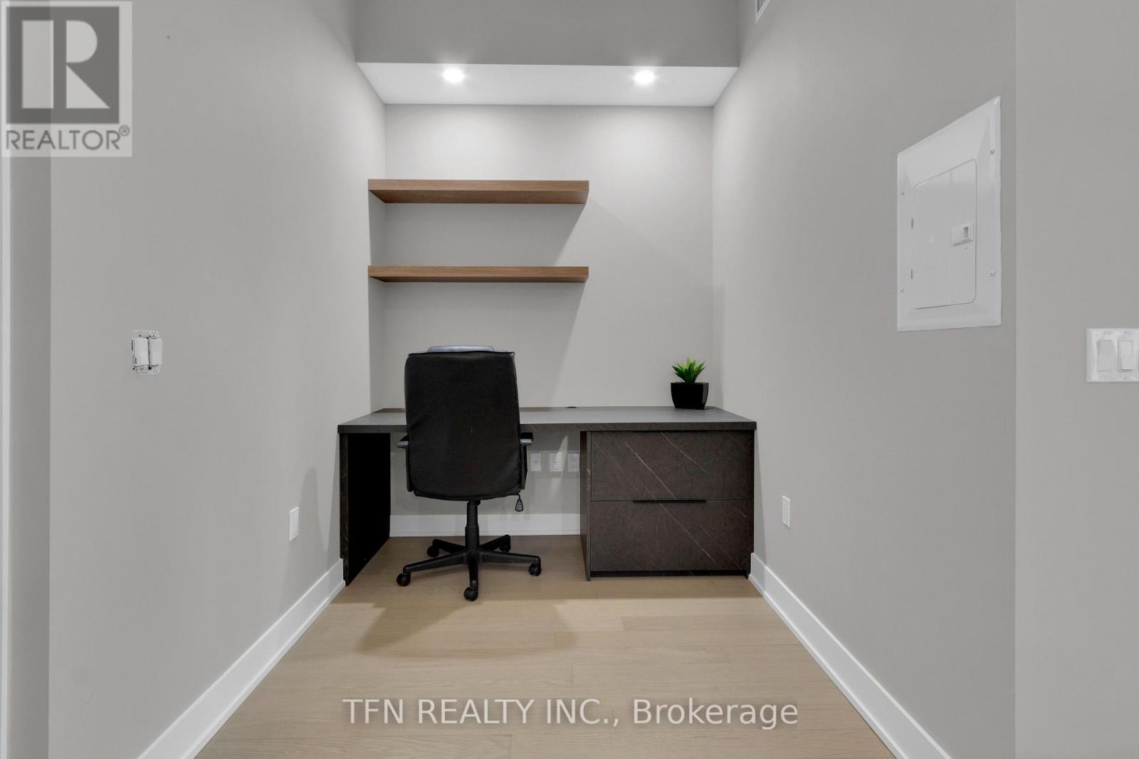 1417 - 30 Shore Breeze Drive, Toronto, Ontario  M8V 0J1 - Photo 7 - W12685060