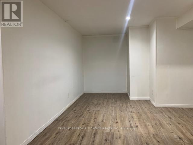 Lower 1 - 1393 Selkirk Avenue, Oakville, Ontario  L6L 2V5 - Photo 12 - W12685080