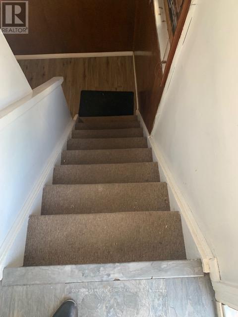 Lower 1 - 1393 Selkirk Avenue, Oakville, Ontario  L6L 2V5 - Photo 4 - W12685080