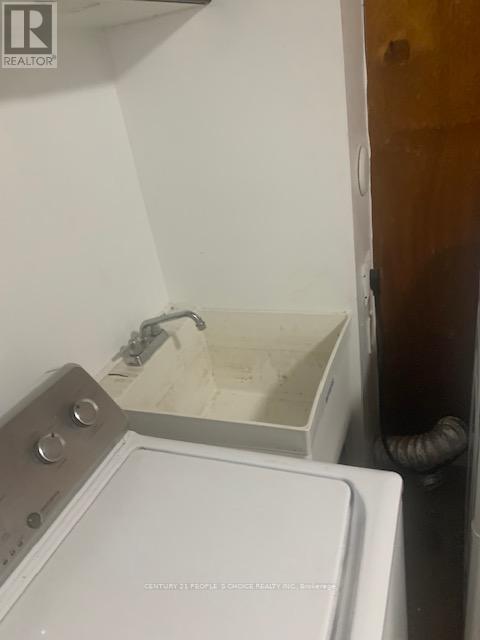 Lower 1 - 1393 Selkirk Avenue, Oakville, Ontario  L6L 2V5 - Photo 9 - W12685080