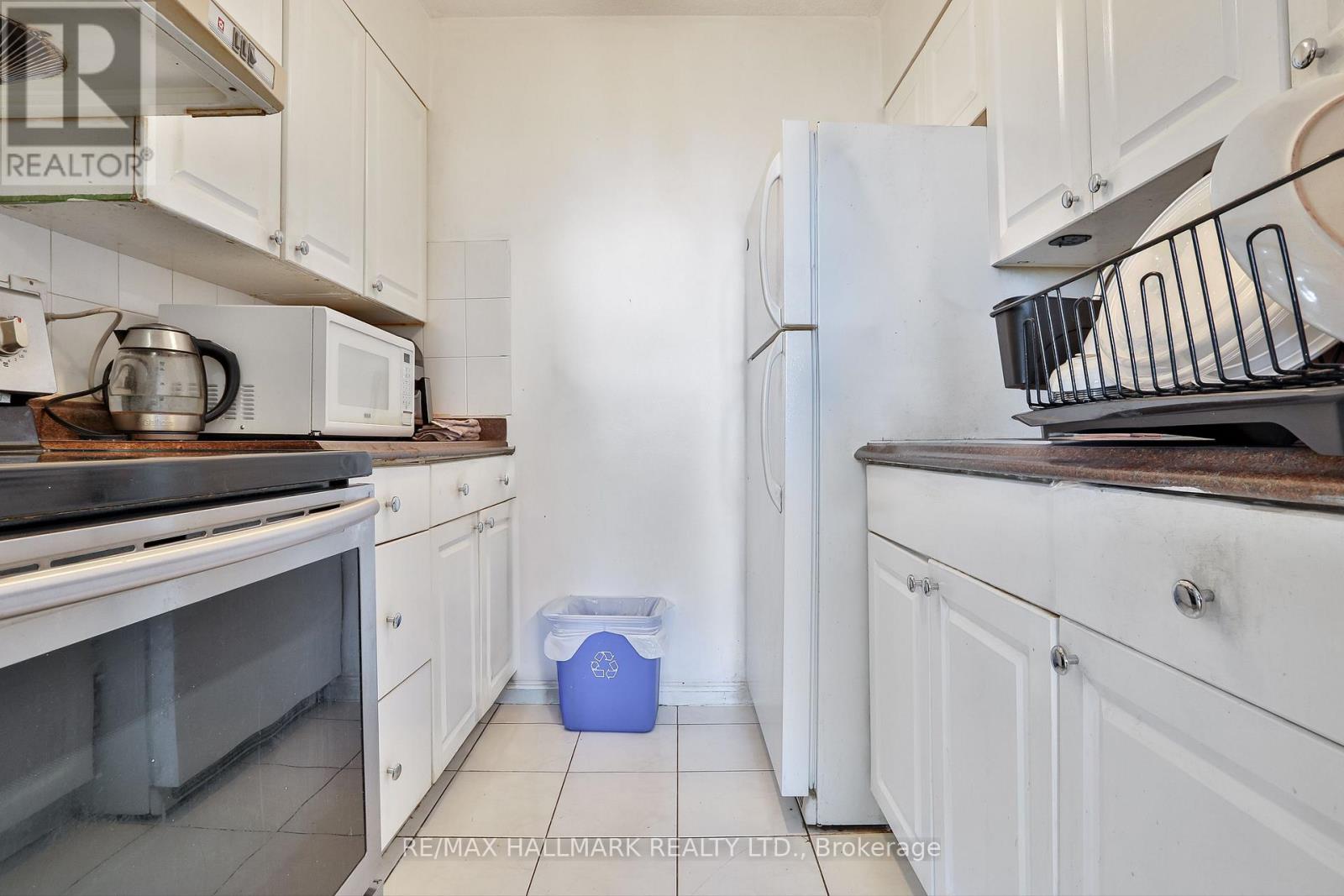 1214 - 50 Lotherton Pathway, Toronto, Ontario  M6B 2G7 - Photo 10 - W12685086