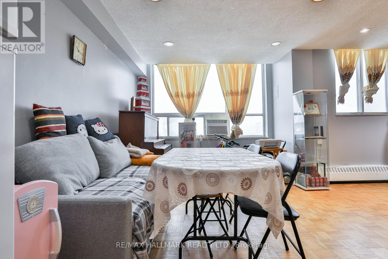 1214 - 50 Lotherton Pathway, Toronto, Ontario  M6B 2G7 - Photo 7 - W12685086