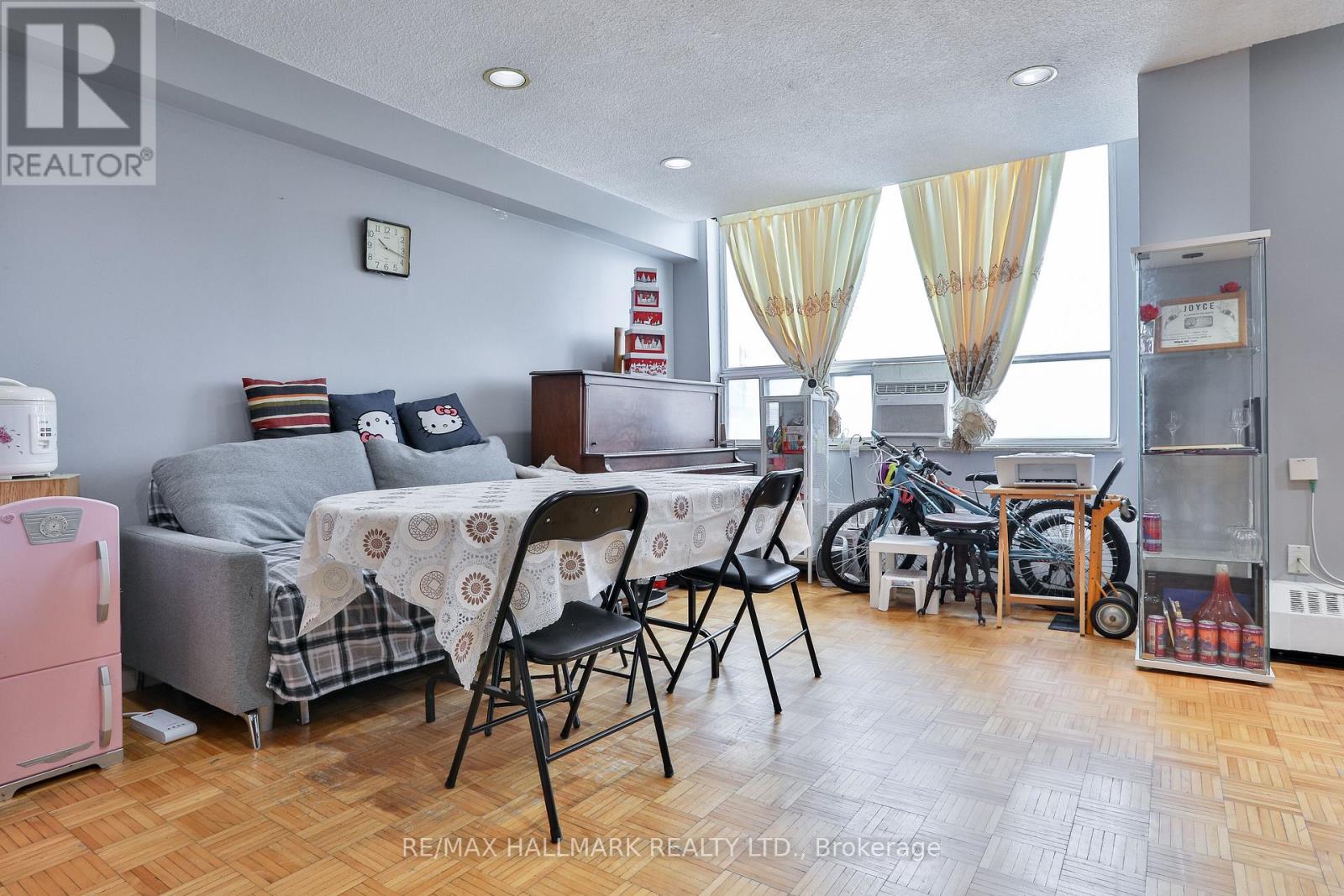 1214 - 50 Lotherton Pathway, Toronto, Ontario  M6B 2G7 - Photo 9 - W12685086