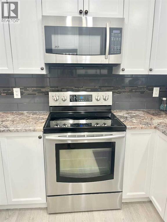 9340 211 Street Nw, Edmonton, Alberta  T6R 1P5 - Photo 13 - A2275653