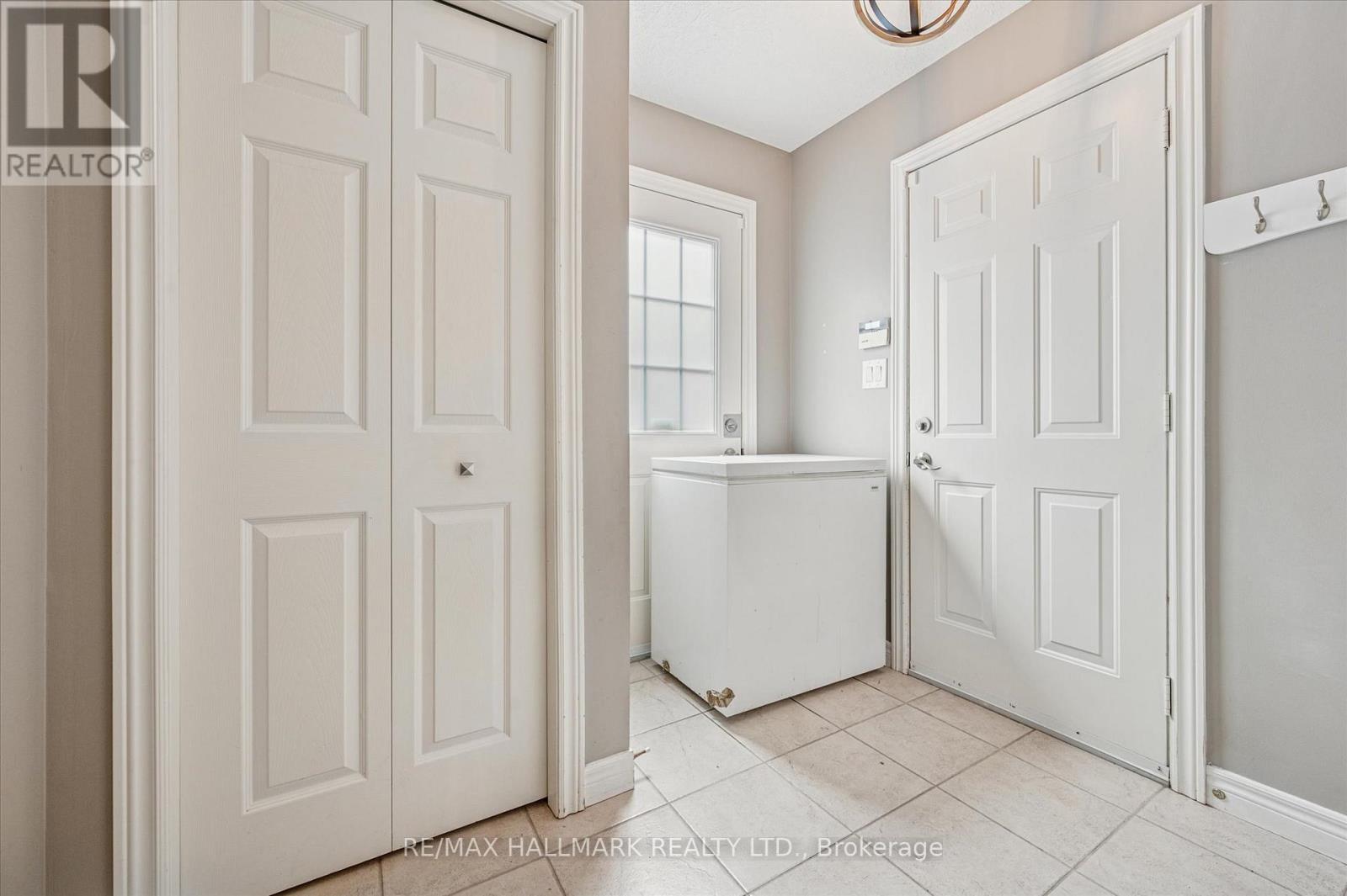 503 Brigantine Drive, Waterloo, Ontario  N2K 4B7 - Photo 13 - X12685032