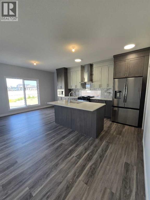 512 Baywater Manor Sw, Airdrie, Alberta  T4B 5R5 - Photo 9 - A2269934