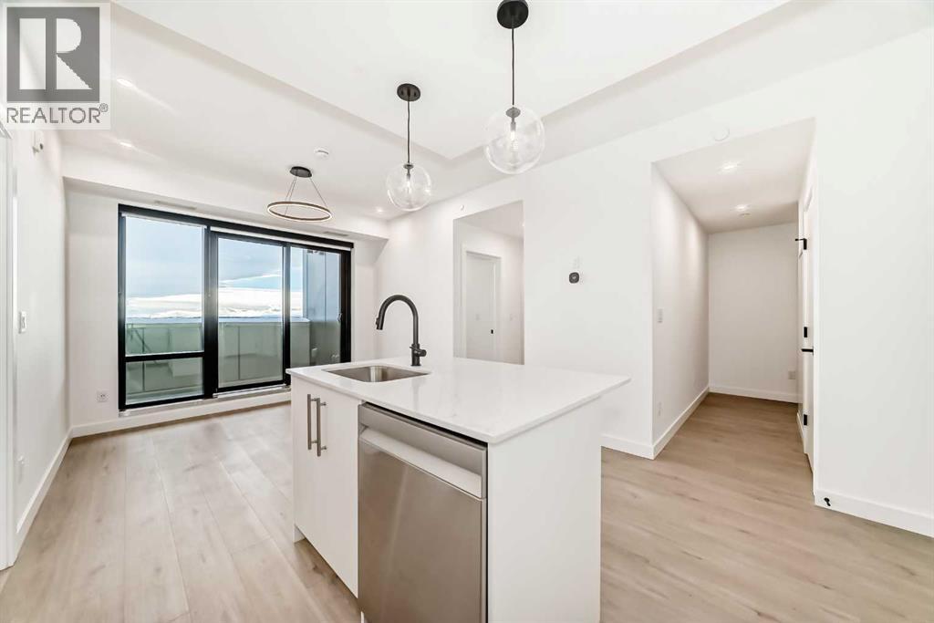 817, 8375 Broadcast Avenue Sw, Calgary, Alberta  T3H 6N2 - Photo 5 - A2277835