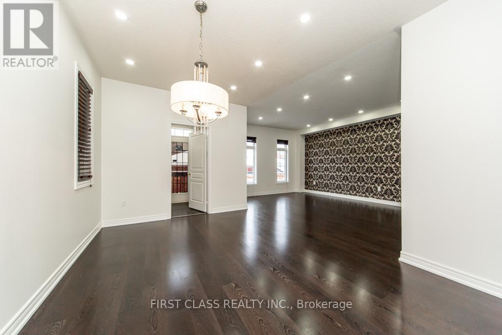 5355 Tenth Line W, Mississauga, Ontario  L5M 0V8 - Photo 13 - W12639602