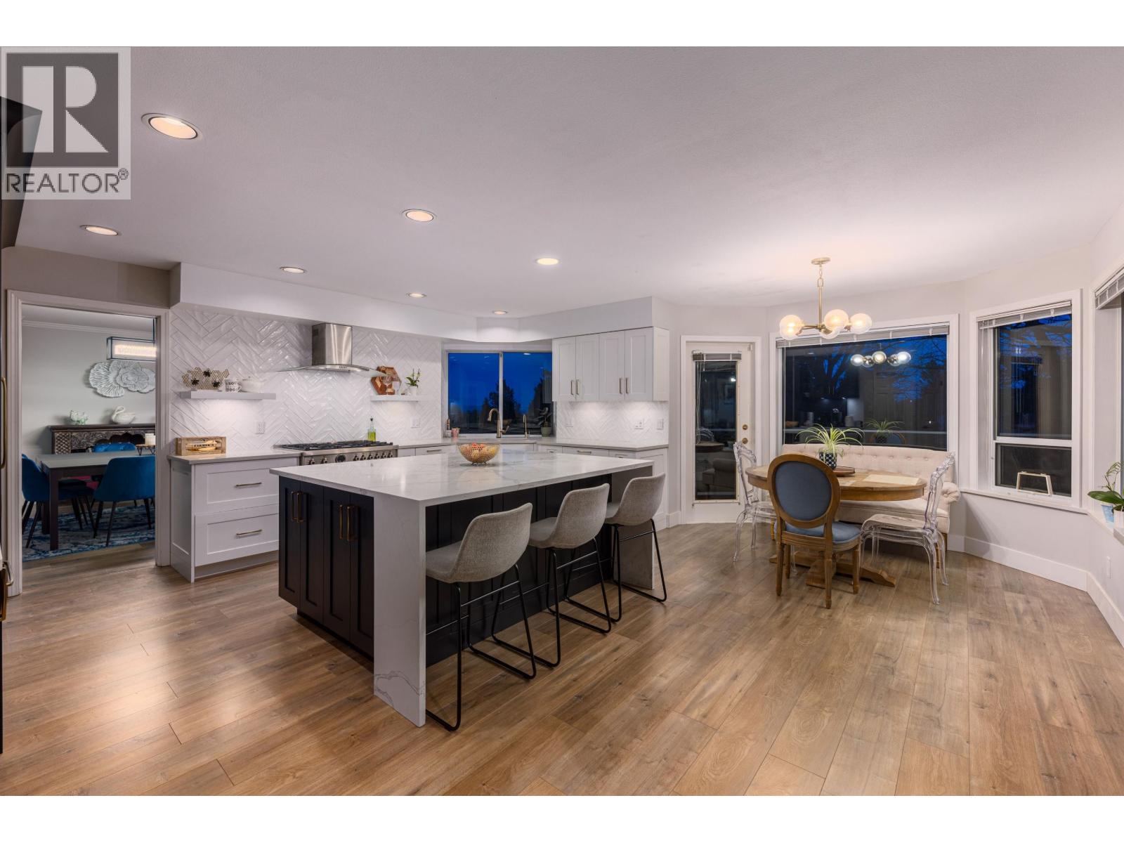 4702 Stahaken Court, Tsawwassen, British Columbia  V4M 4B9 - Photo 8 - R3078087