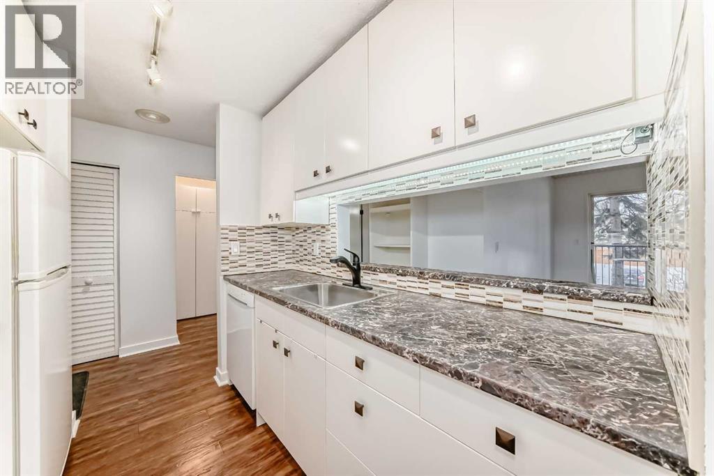 208, 20 Dover Point Se, Calgary, Alberta  T2B 3K3 - Photo 5 - A2277834