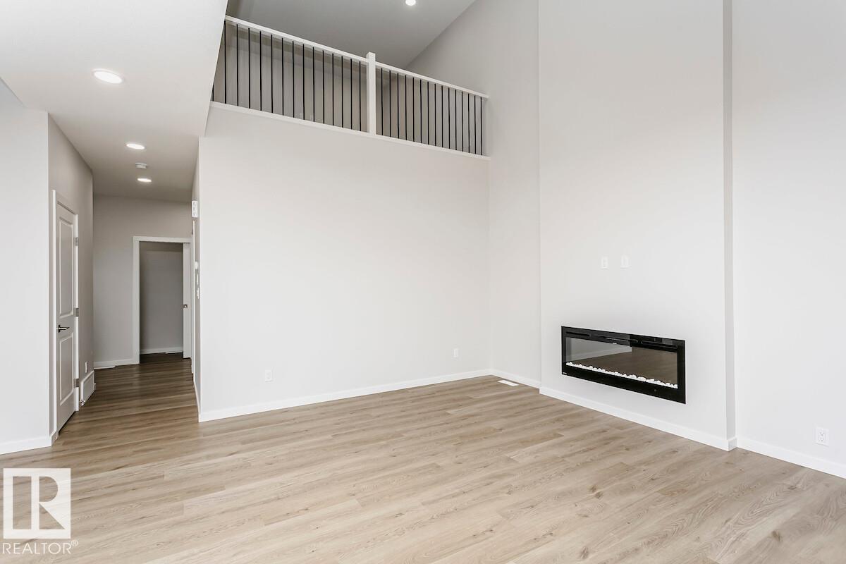 2371 Egret Wy Nw, Edmonton, Alberta  T6M 2N6 - Photo 5 - E4464298