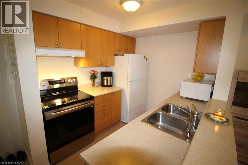 45 Cedarhill Crescent Unit# 14d, Kitchener, Ontario  N2E 0A2 - Photo 4 - 40797659