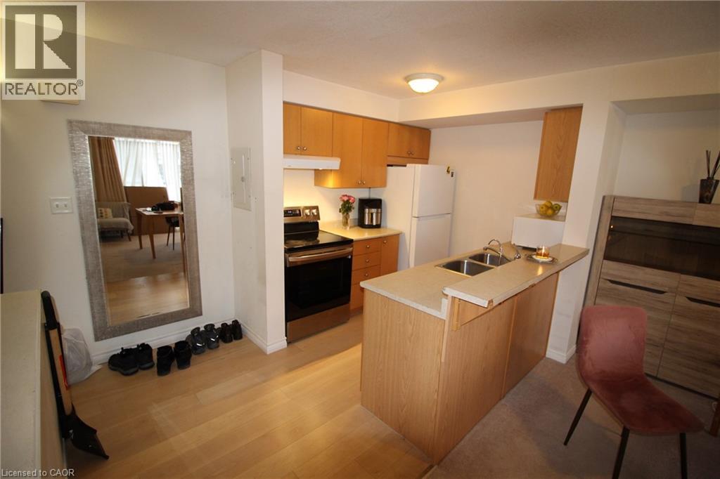 45 Cedarhill Crescent Unit# 14d, Kitchener, Ontario  N2E 0A2 - Photo 5 - 40797659