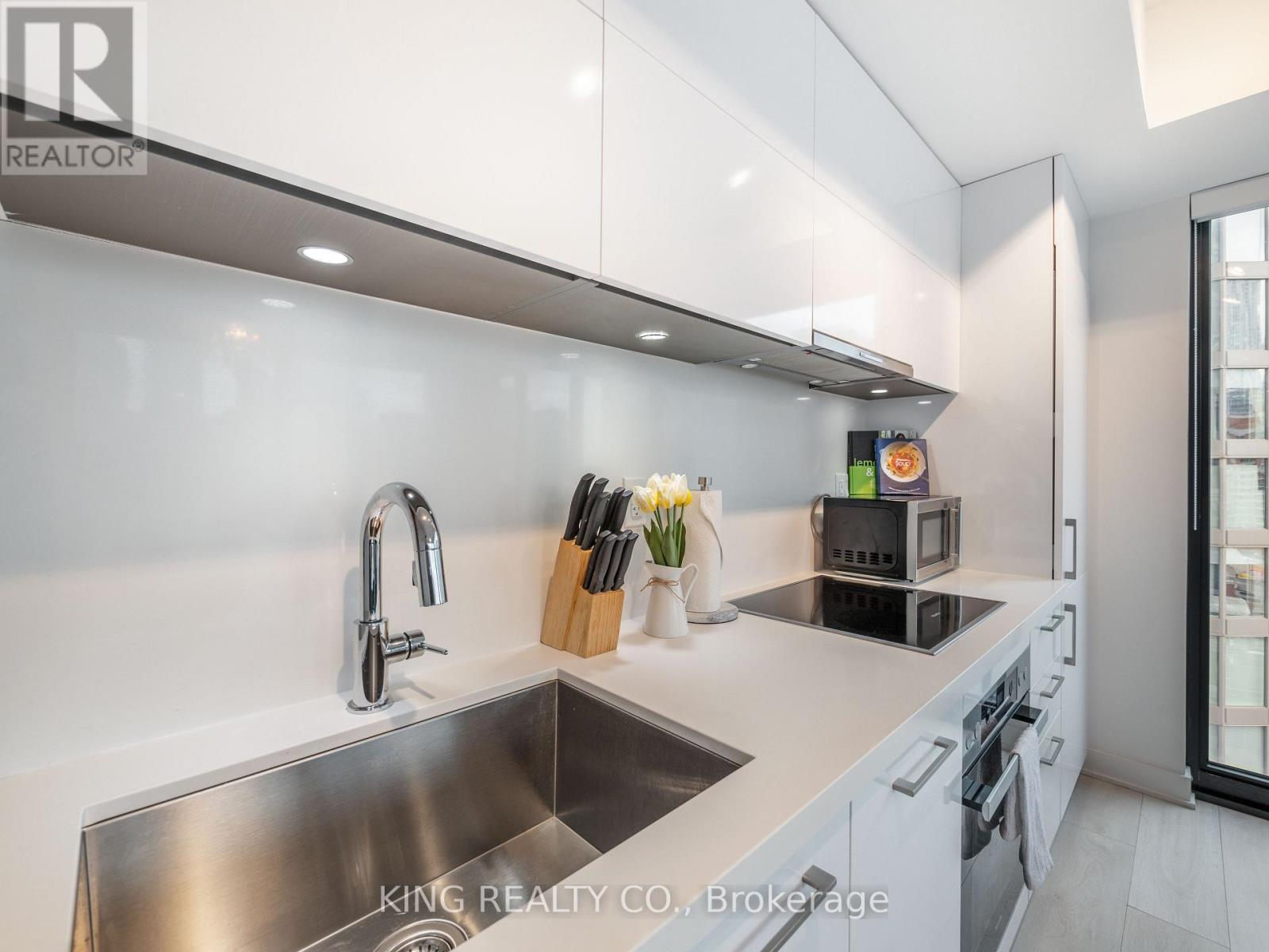 1402 - 188 Cumberland Street, Toronto, Ontario  M5R 2G3 - Photo 19 - C12685090