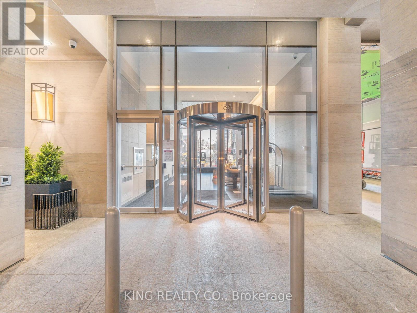 1402 - 188 Cumberland Street, Toronto, Ontario  M5R 2G3 - Photo 5 - C12685090