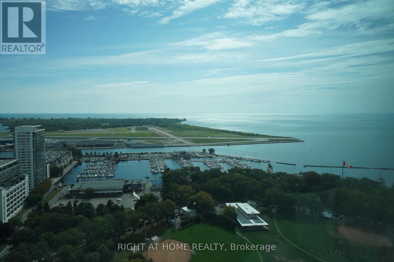 3307 - 219 Fort York Boulevard, Toronto, Ontario  M5V 1B1 - Photo 25 - C12685104