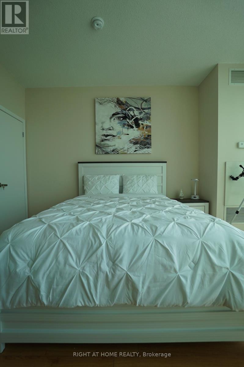 3307 - 219 Fort York Boulevard, Toronto, Ontario  M5V 1B1 - Photo 39 - C12685104