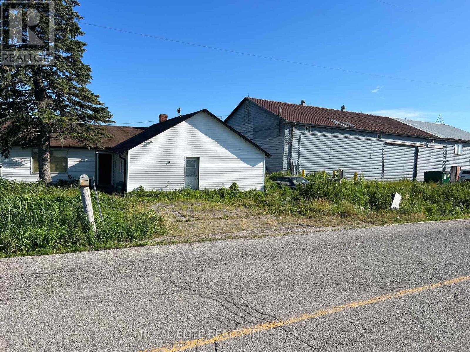 635 Strawberry Lane, King, Ontario  L3Y 4V9 - Photo 2 - N12685094