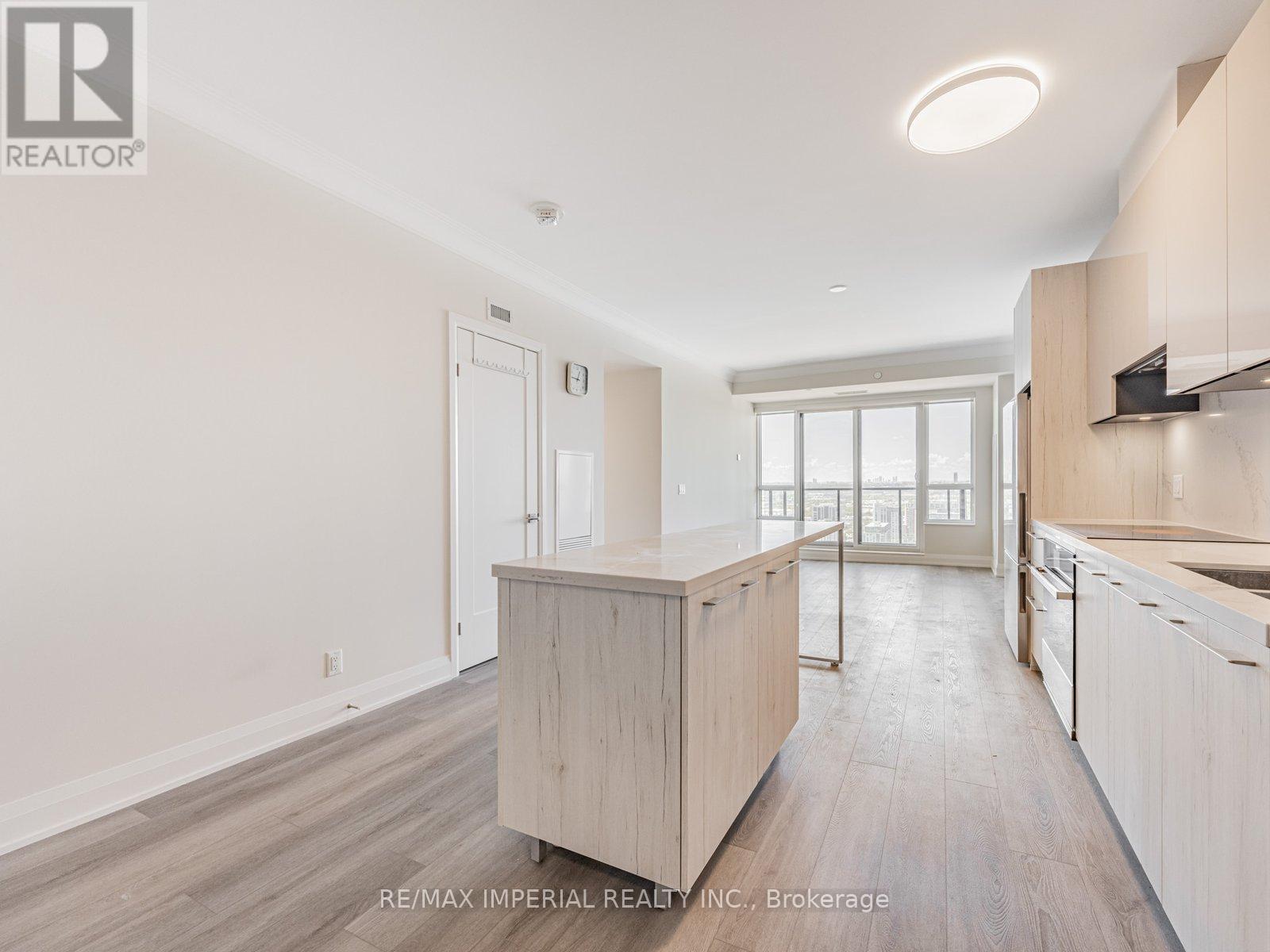 3205 - 8 Water Walk Drive, Markham, Ontario L3R 6L4 - Photo 2 - N12685096