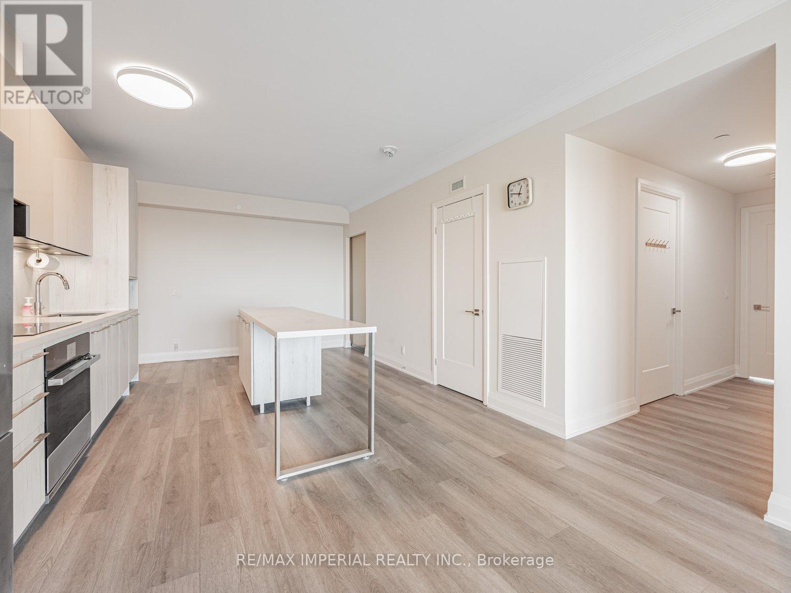 3205 - 8 Water Walk Drive, Markham, Ontario L3R 6L4 - Photo 6 - N12685096