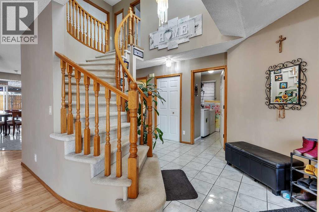 710 Coral Springs Boulevard Ne, Calgary, Alberta  T3J 3T3 - Photo 6 - A2278006