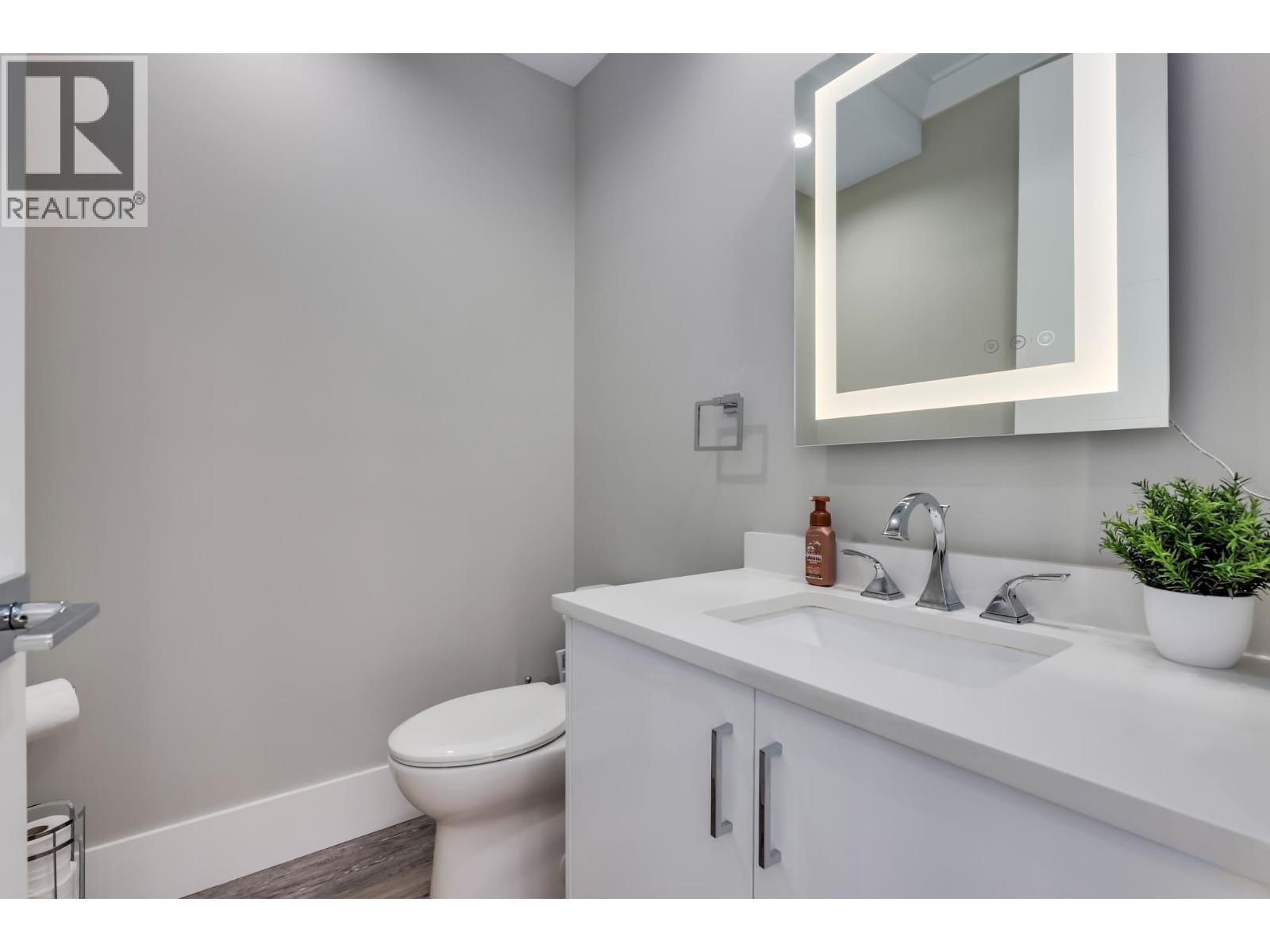 311 Avalon Drive, Port Moody, British Columbia  V3H 2X9 - Photo 10 - R3070844