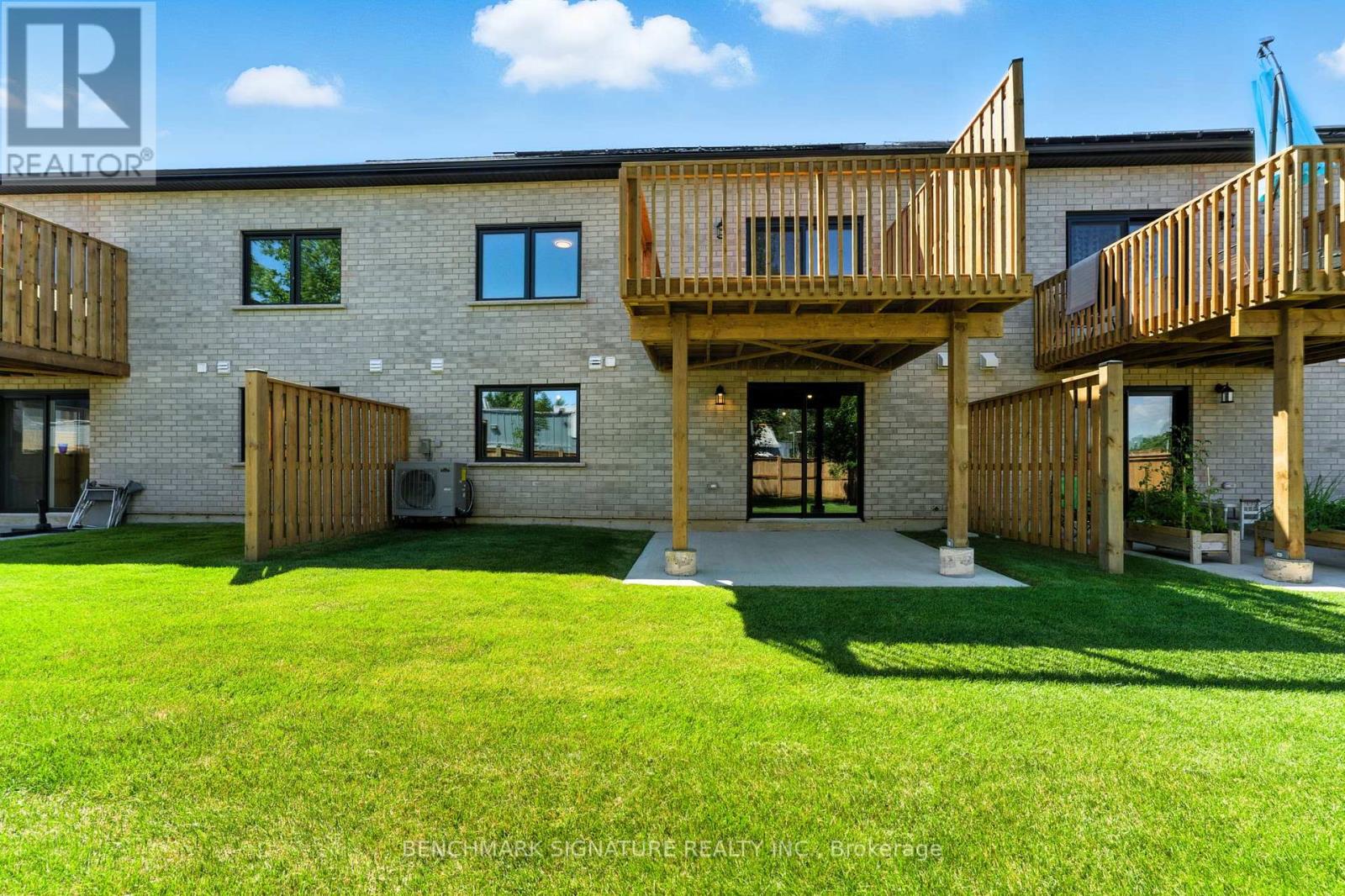 18 Painted Skimmer Place, Norfolk, Ontario  N3Y 0E3 - Photo 32 - X12685110