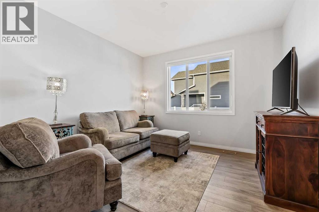 76 Legacy Glen Row Se, Calgary, Alberta  T2X 3Y9 - Photo 15 - A2264228