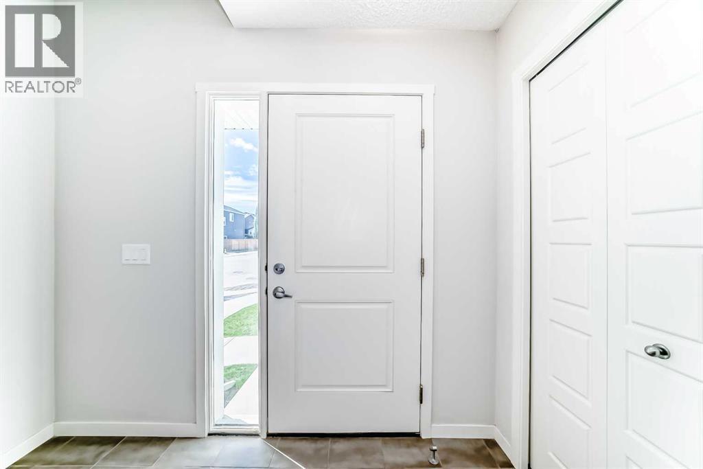 59 Nolanlake Cove Nw, Calgary, Alberta  T3R 0Z7 - Photo 3 - A2276743