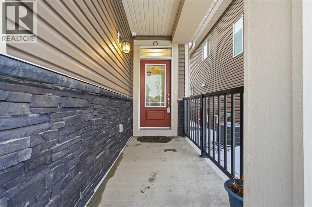 9 Osborne Link, Airdrie, Alberta  T4B 5E4 - Photo 3 - A2277275