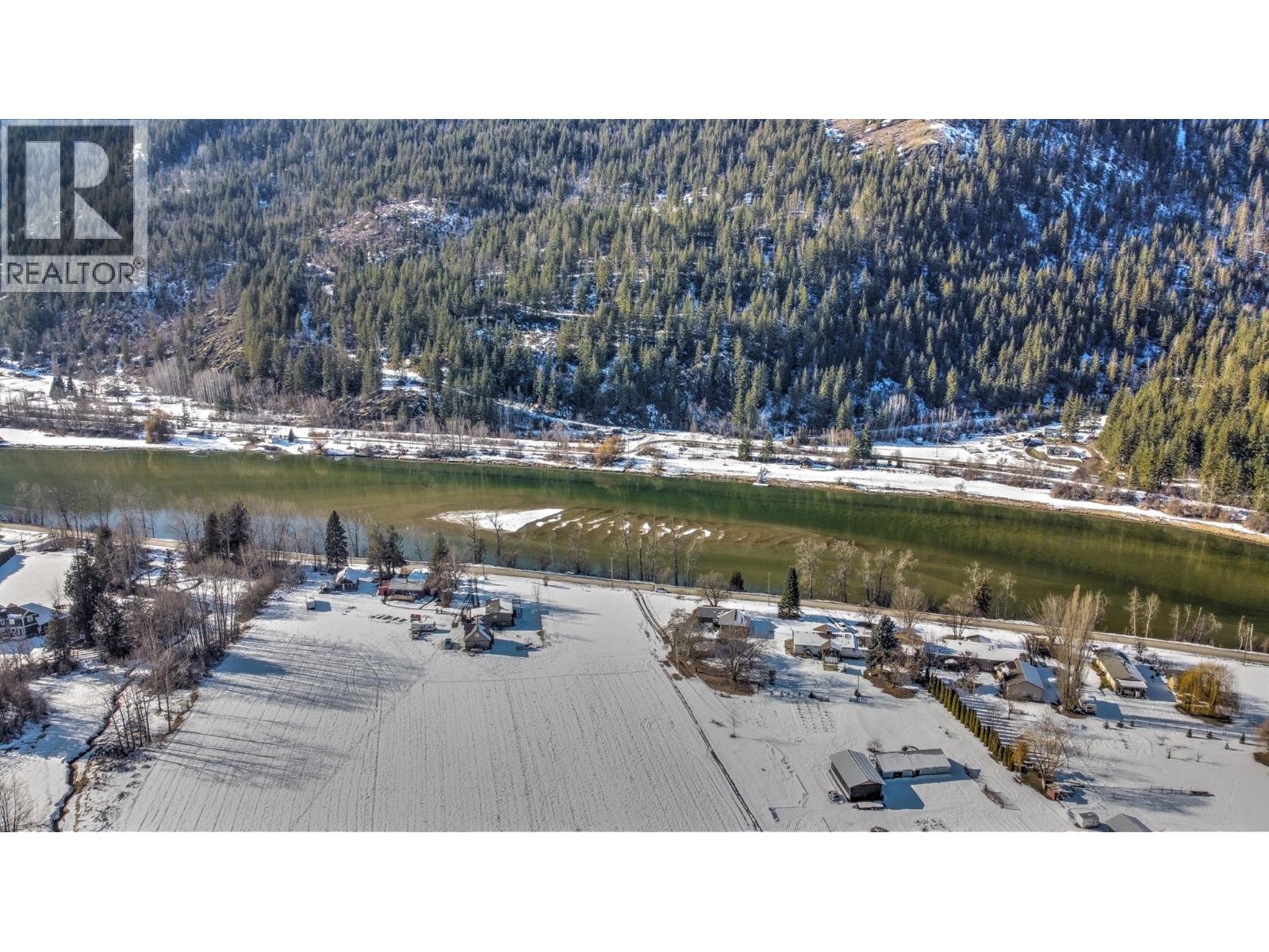 Riverside Road, Mara, British Columbia  V0E 2K0 - Photo 6 - 10336608