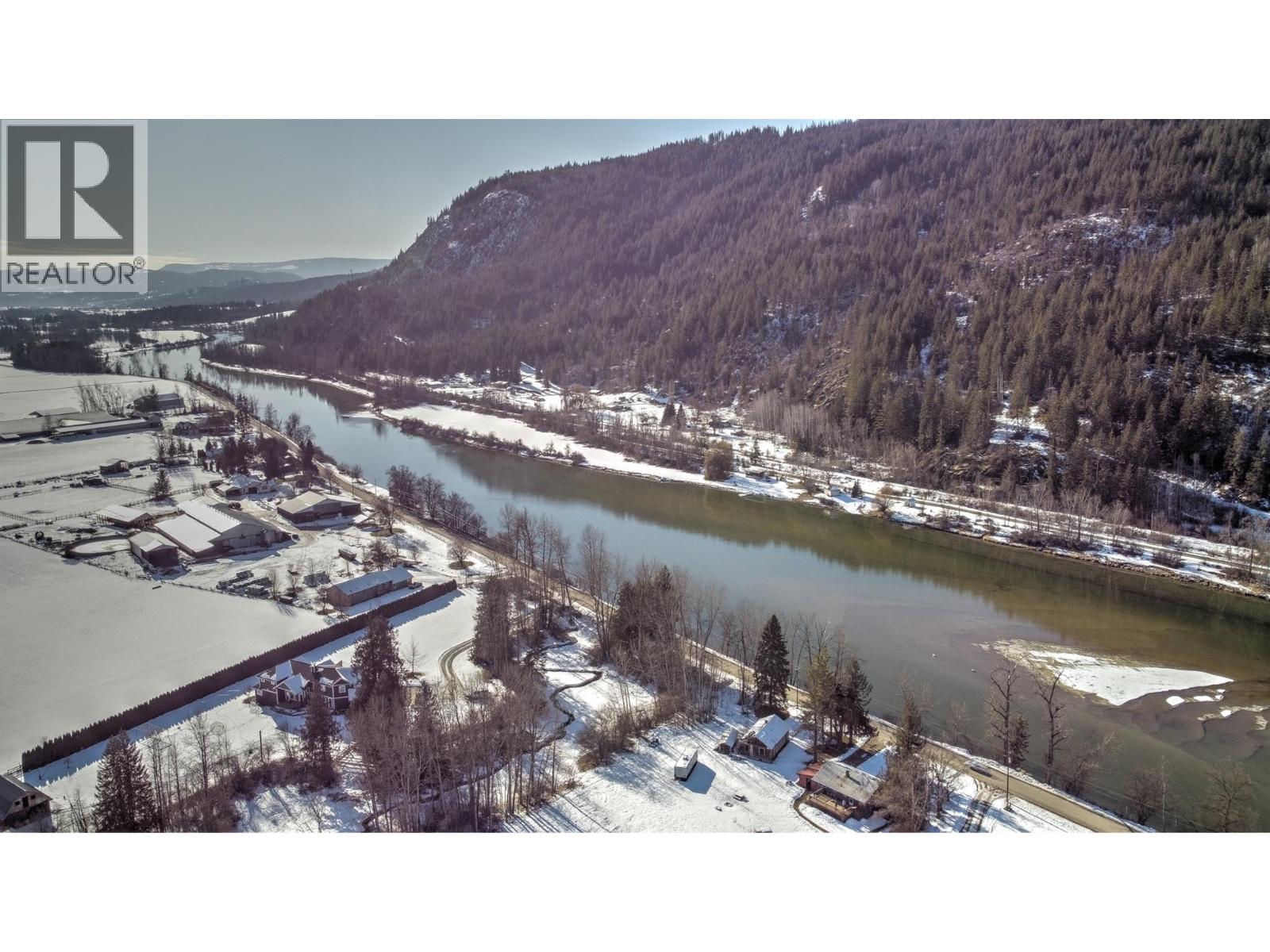 Riverside Road, Mara, British Columbia  V0E 2K0 - Photo 15 - 10336608