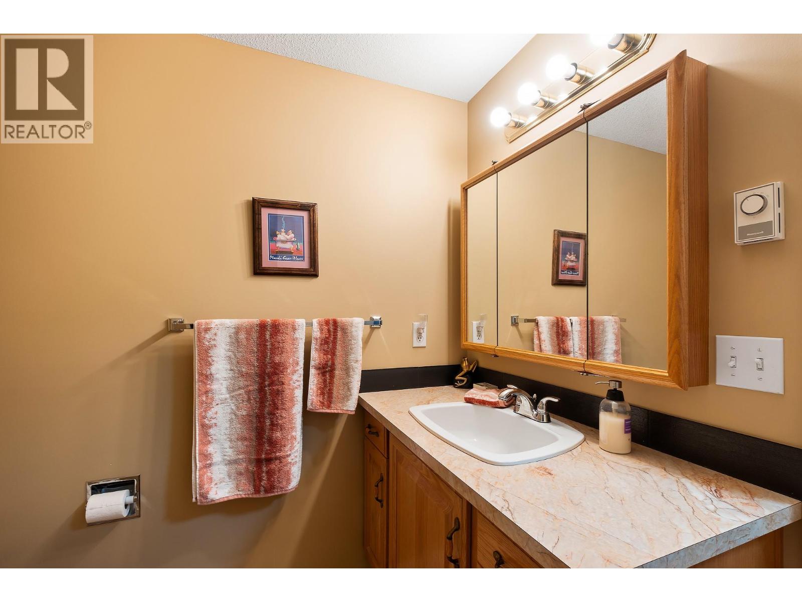 1055 Lawrence Avenue Unit# 206, Kelowna, British Columbia  V1Y 6M3 - Photo 13 - 10369886