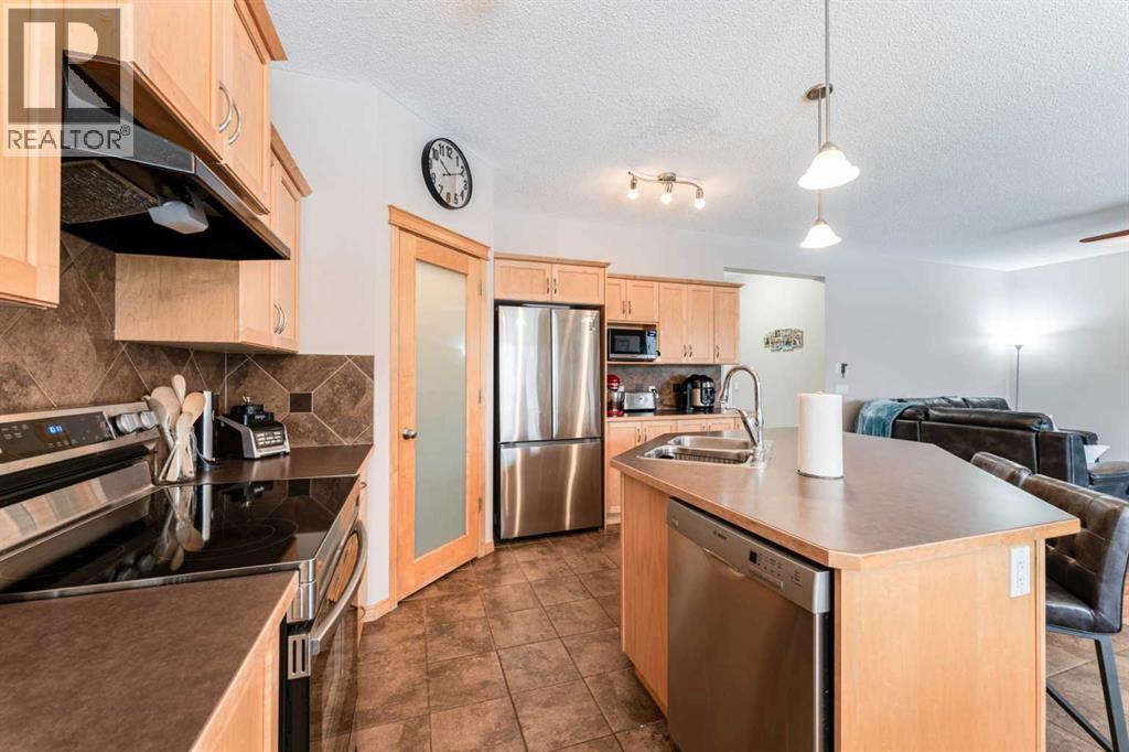 461 Boulder Creek Way Se, Langdon, Alberta  T0J 1X3 - Photo 9 - A2276704