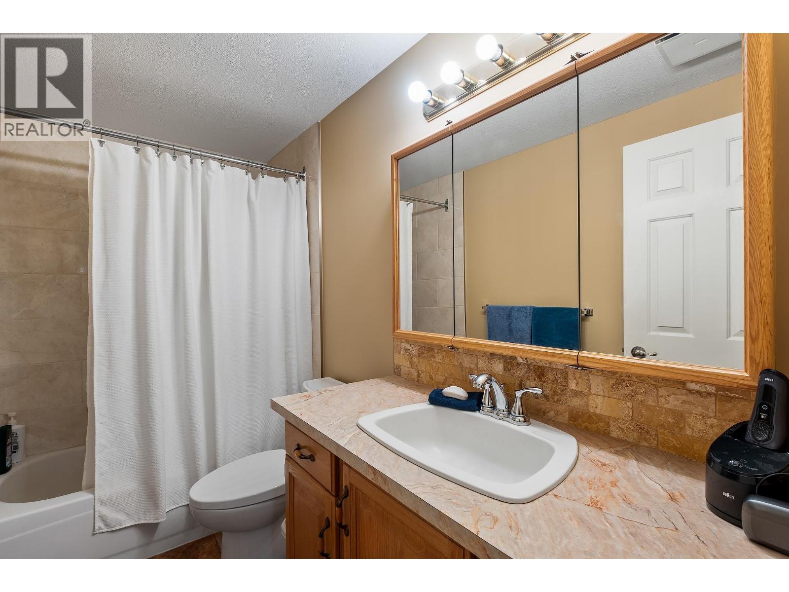 1055 Lawrence Avenue Unit# 206, Kelowna, British Columbia  V1Y 6M3 - Photo 14 - 10369886