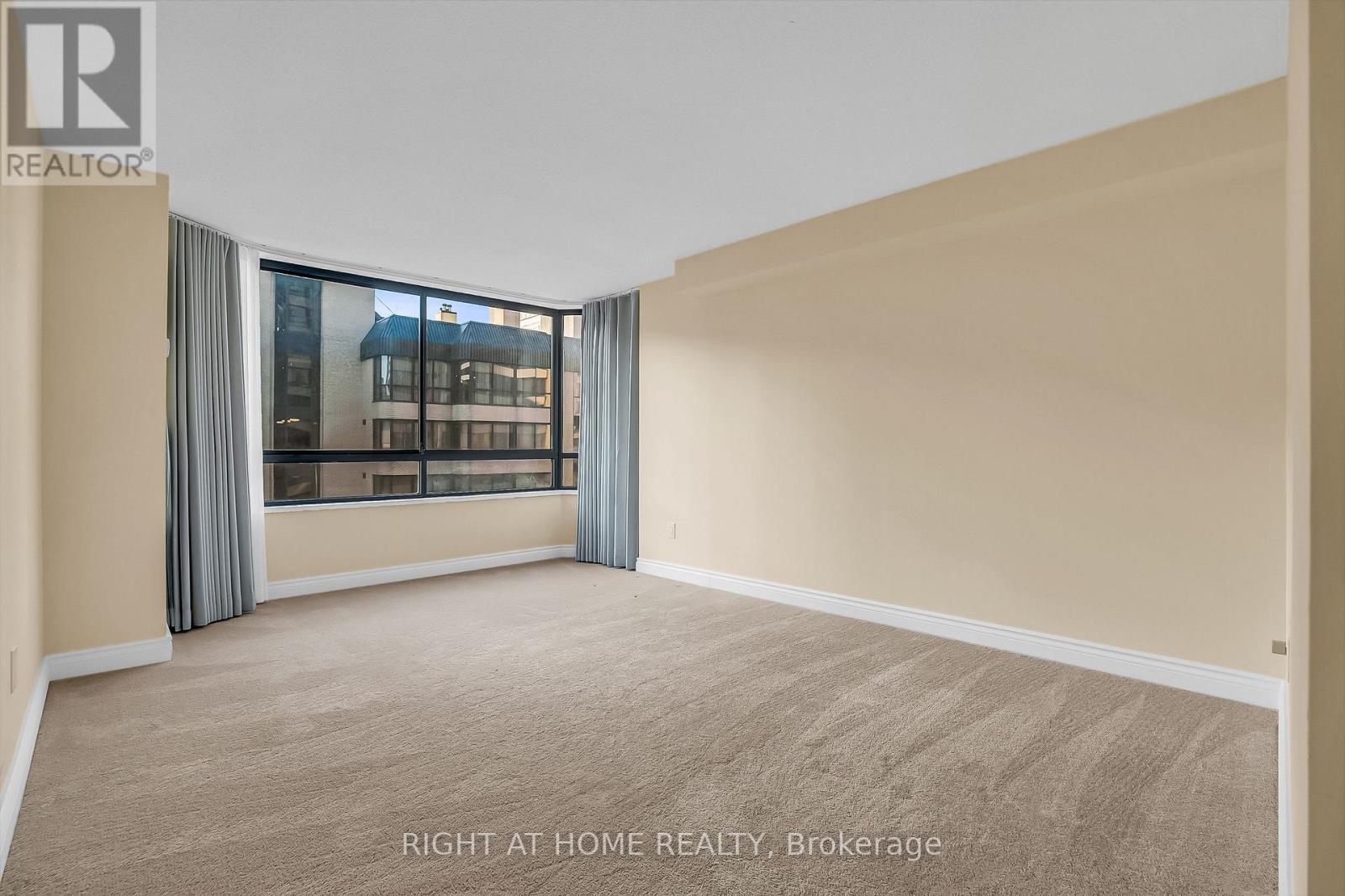 905 - 280 Simcoe Street, Toronto, Ontario  M5T 2Y5 - Photo 23 - C12685132