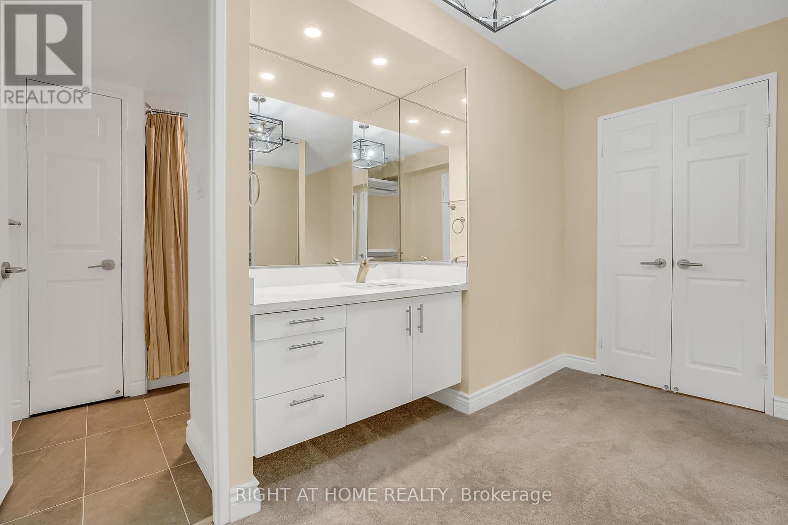 905 - 280 Simcoe Street, Toronto, Ontario  M5T 2Y5 - Photo 27 - C12685132