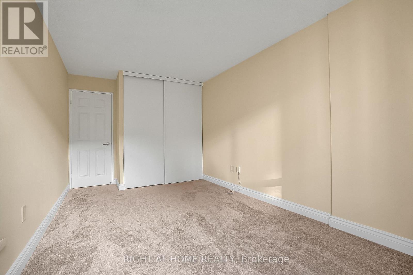 905 - 280 Simcoe Street, Toronto, Ontario  M5T 2Y5 - Photo 32 - C12685132